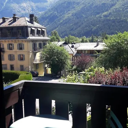 Charmin Savoy - Lovely 1 Bedroom Next To Savoy Area Apartment